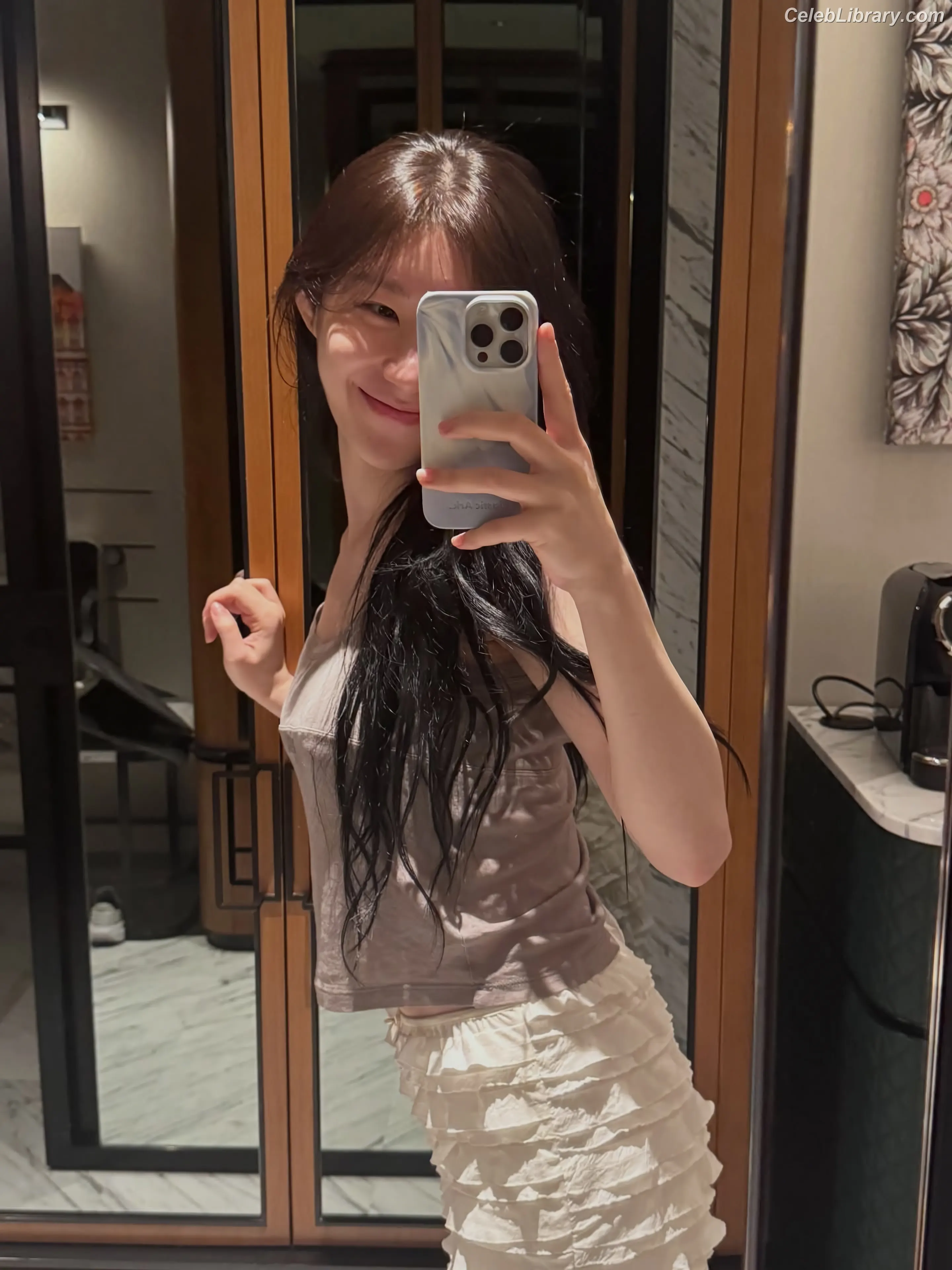 Chaeryeong - ITZY (채령) photo 2 of 659
