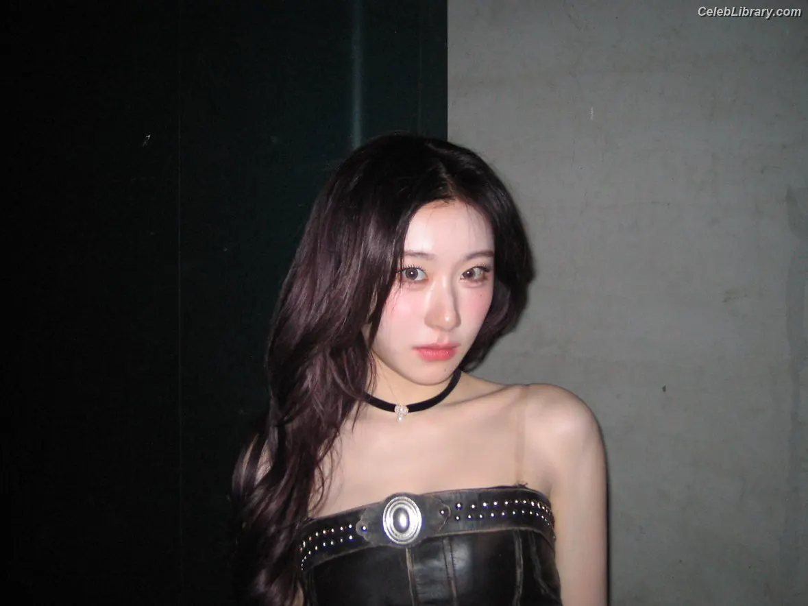 Chaeryeong - ITZY (채령) photo 6 of 659