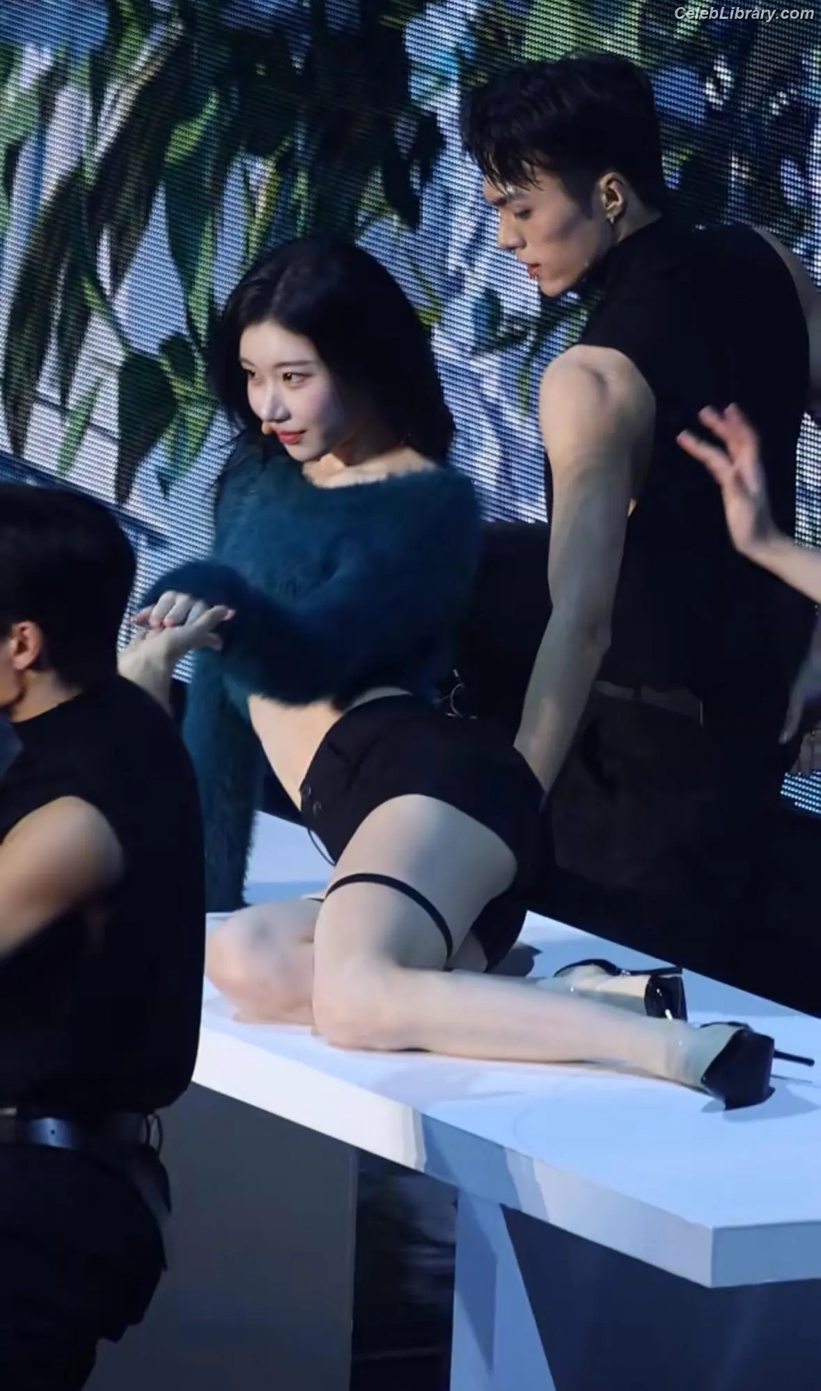 Chaeryeong - ITZY (채령) photo 10 of 659