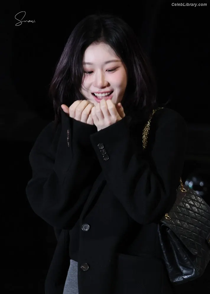 Chaeryeong - ITZY (채령) photo 17 of 659