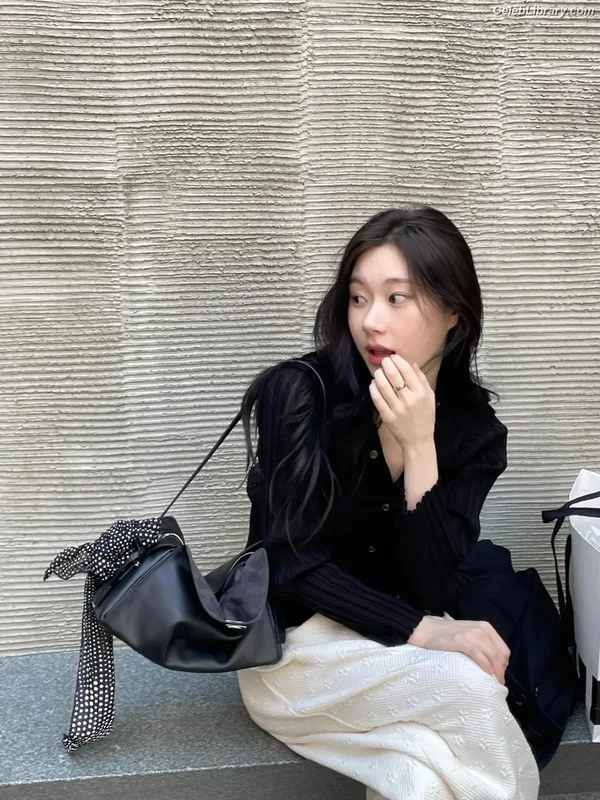Chaeryeong - ITZY (채령) photo 12 of 660