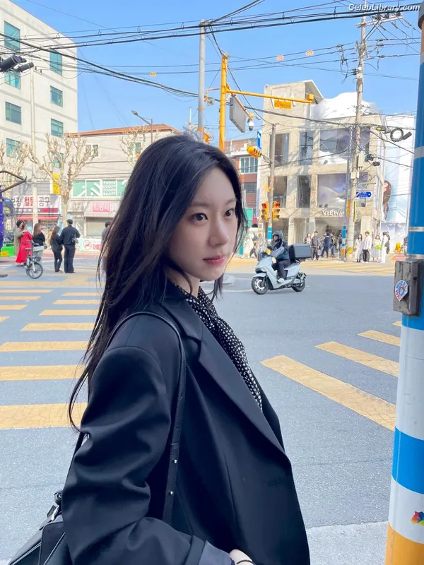 Chaeryeong - ITZY (채령) photo 11 of 660