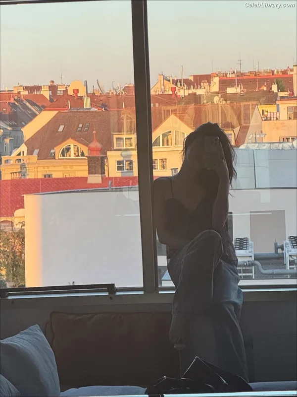 Chaeryeong - ITZY (채령) photo 4 of 660