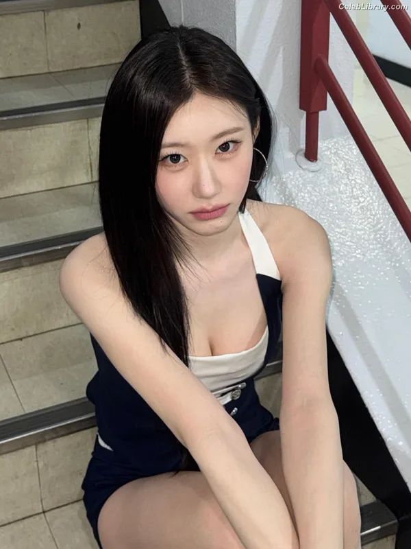 Chaeryeong - ITZY (채령) photo 11 of 660