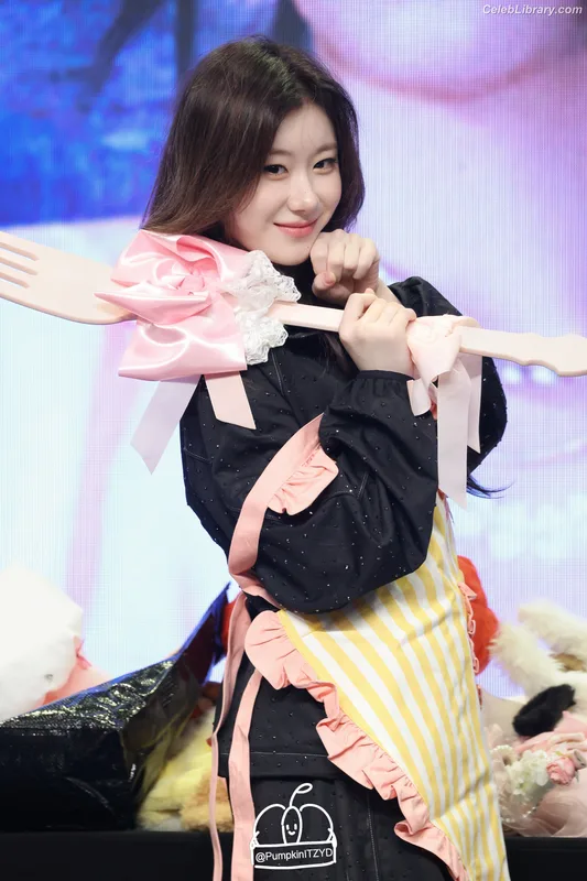 Chaeryeong - ITZY (채령) photo 4 of 660