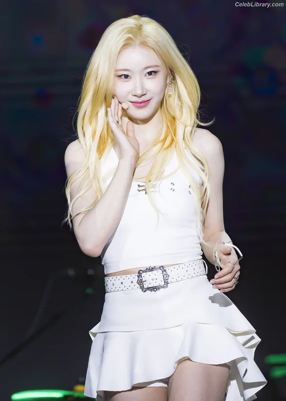 Chaeryeong - ITZY (채령) photo 13 of 660