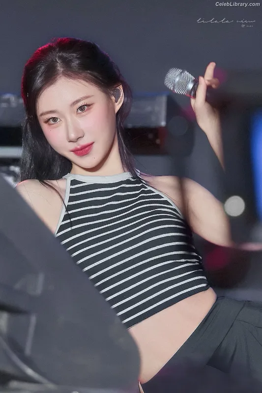 Chaeryeong - ITZY (채령) photo 19 of 660