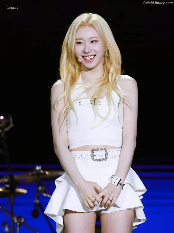 Chaeryeong - ITZY (채령) photo 21 of 660