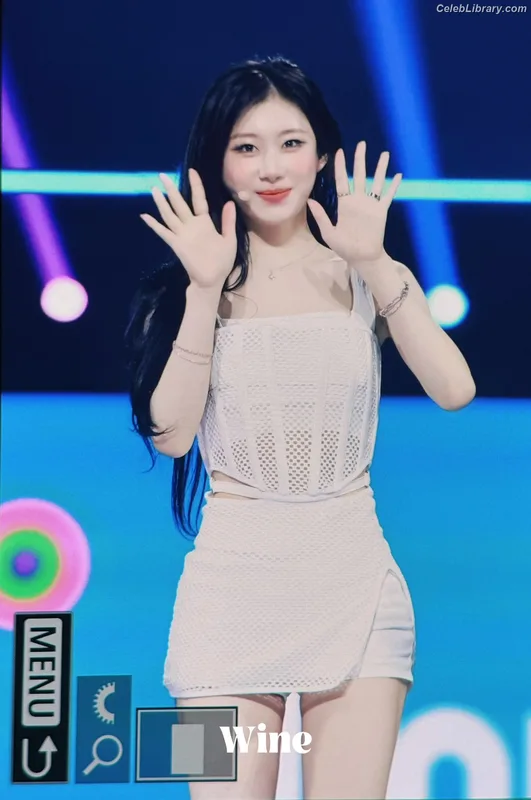 Chaeryeong - ITZY (채령) photo 4 of 660