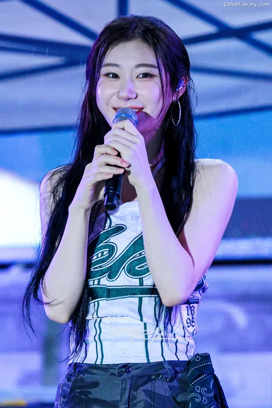 Chaeryeong - ITZY (채령) photo 22 of 660