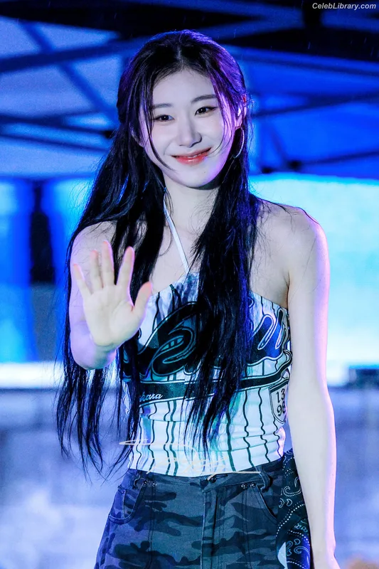 Chaeryeong - ITZY (채령) photo 24 of 660