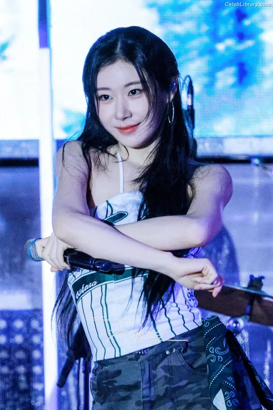 Chaeryeong - ITZY (채령) photo 6 of 660