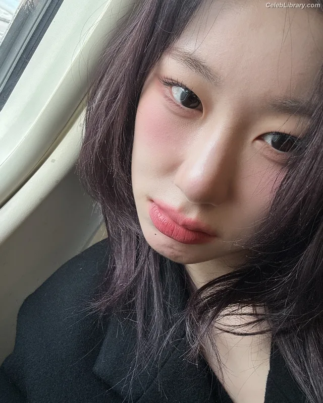 Chaeryeong - ITZY (채령) photo 20 of 660