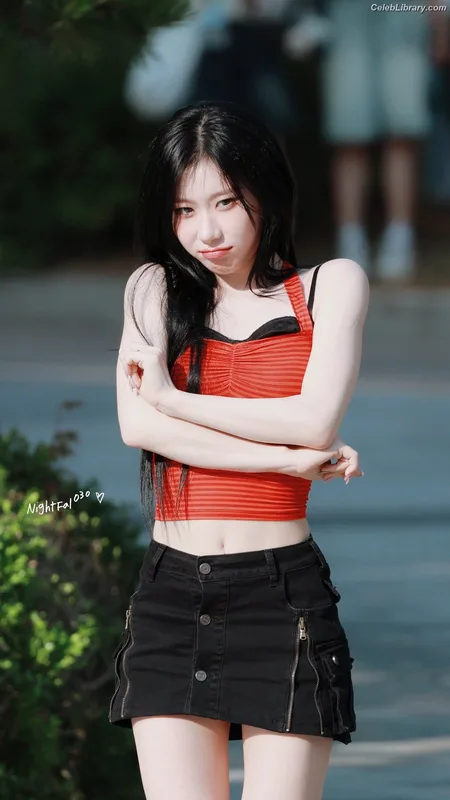 Chaeryeong - ITZY (채령) photo 1 of 660