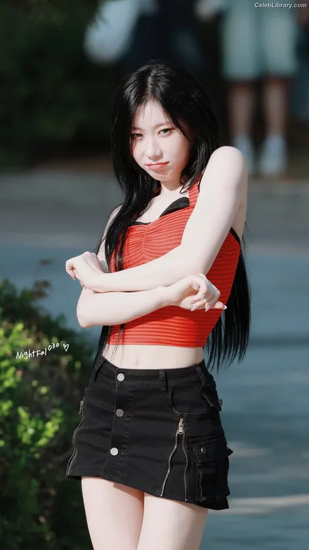 Chaeryeong - ITZY (채령) photo 7 of 660