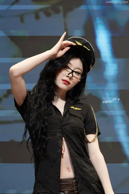 Chaeryeong - ITZY (채령) photo 21 of 660