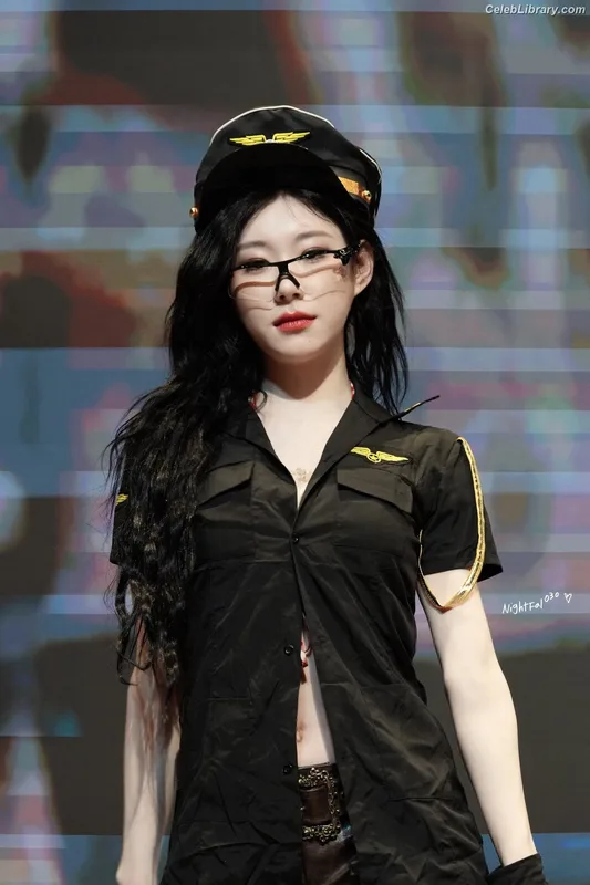 Chaeryeong - ITZY (채령) photo 23 of 660