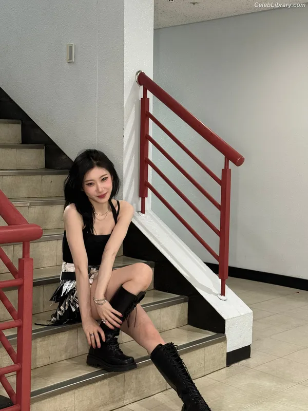 Chaeryeong - ITZY (채령) photo 10 of 660
