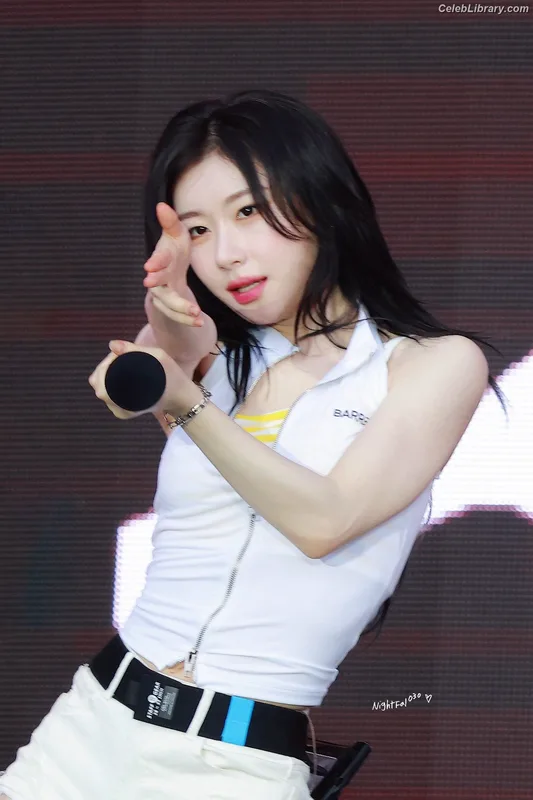 Chaeryeong - ITZY (채령) photo 14 of 660