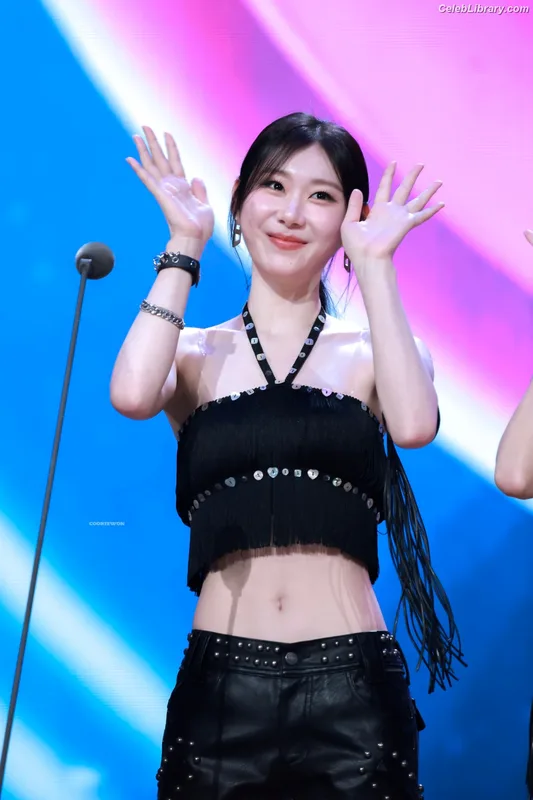 Chaeryeong - ITZY (채령) photo 18 of 660