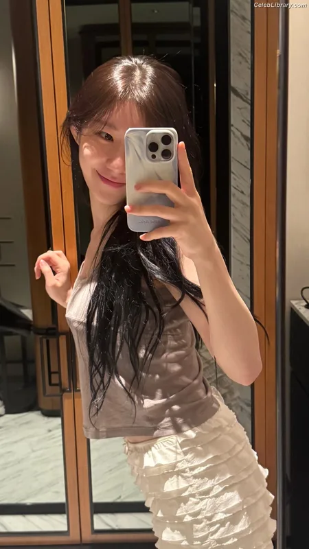 Chaeryeong - ITZY (채령) photo 21 of 660