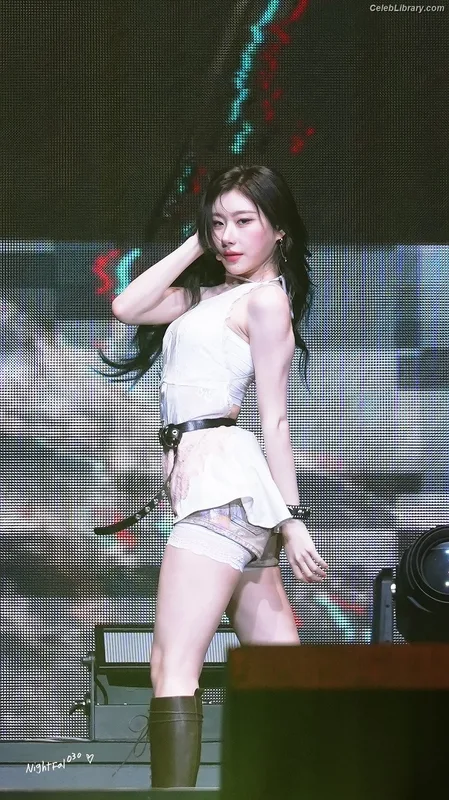 Chaeryeong - ITZY (채령) photo 24 of 660
