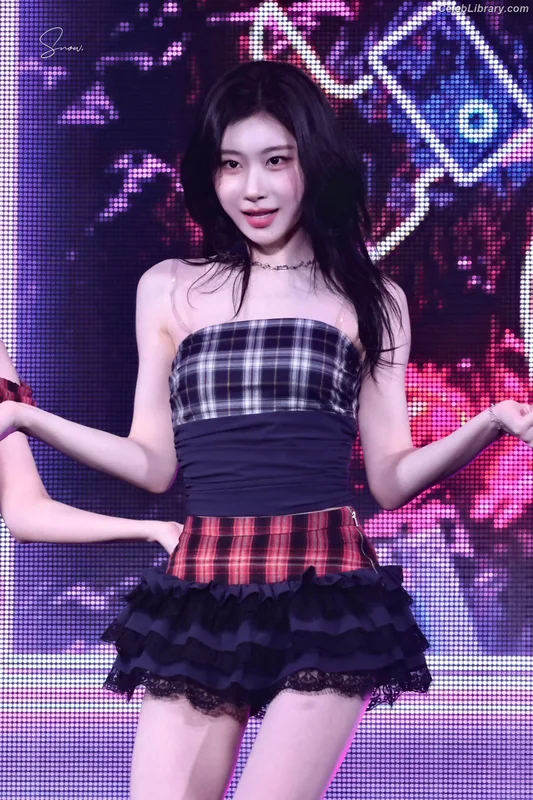 Chaeryeong - ITZY (채령) photo 6 of 660