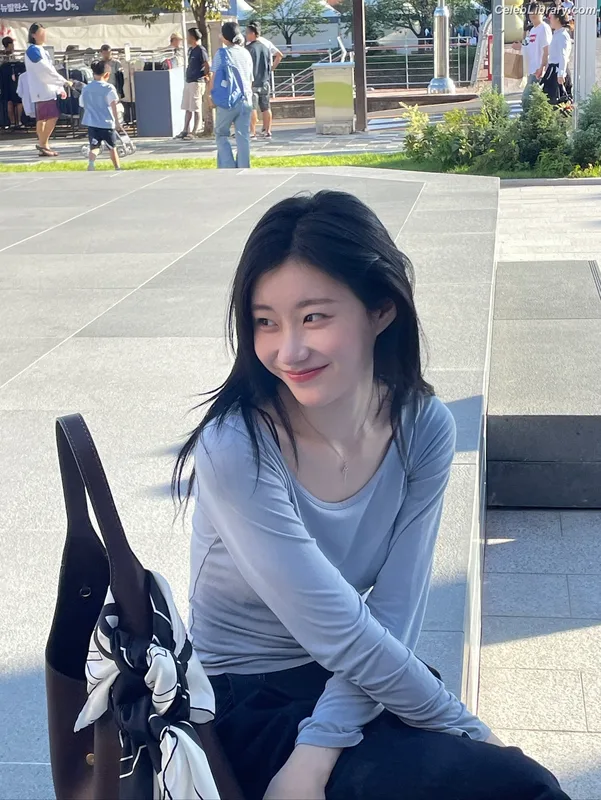 Chaeryeong - ITZY (채령) photo 12 of 660