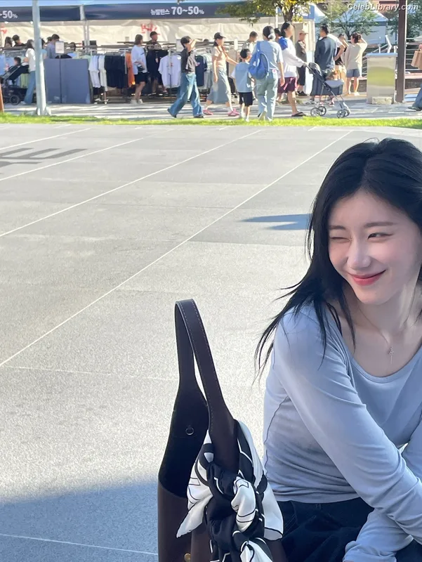 Chaeryeong - ITZY (채령) photo 13 of 660