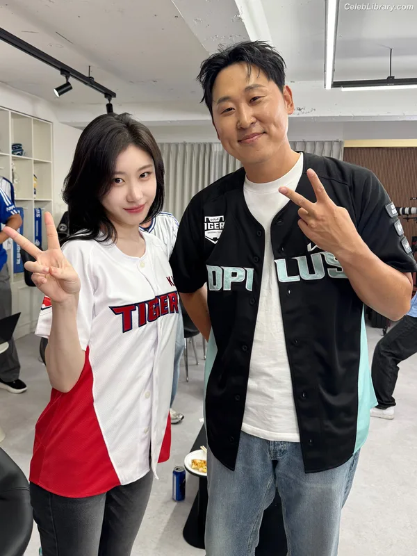 Chaeryeong - ITZY (채령) photo 20 of 660