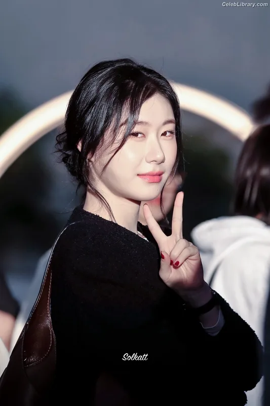 Chaeryeong - ITZY (채령) photo 22 of 660