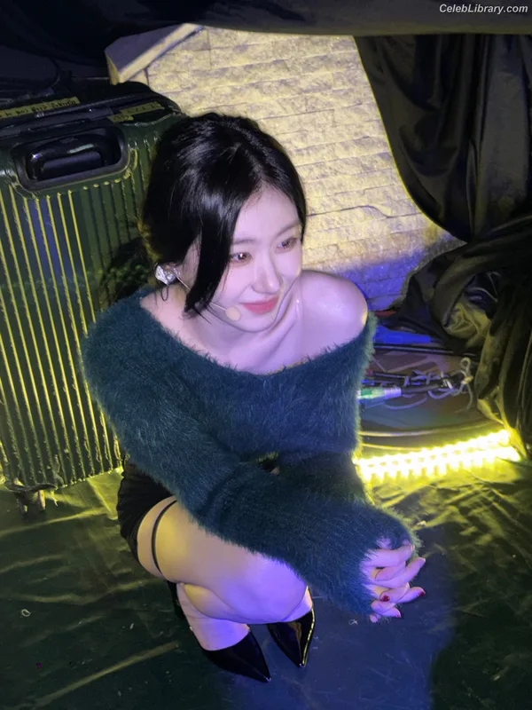 Chaeryeong - ITZY (채령) photo 4 of 660