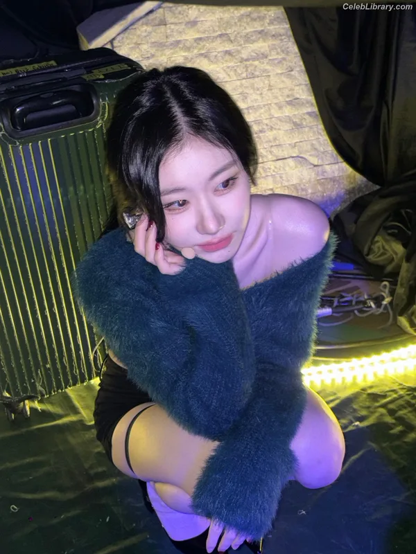 Chaeryeong - ITZY (채령) photo 5 of 660