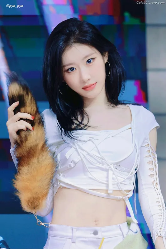 Chaeryeong - ITZY (채령) photo 19 of 660