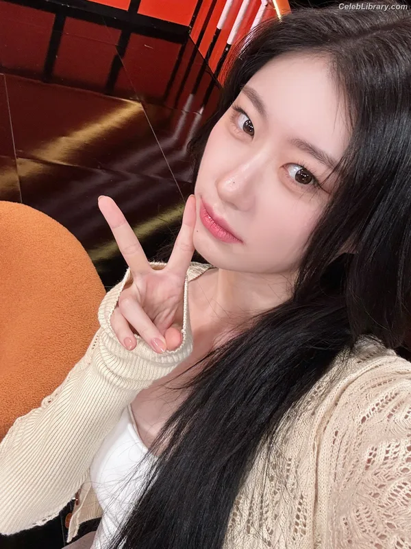 Chaeryeong - ITZY (채령) photo 13 of 660