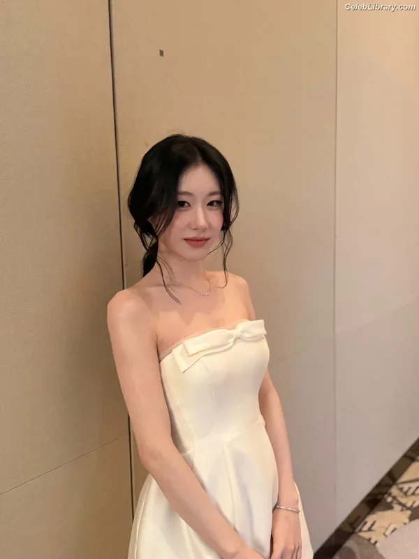 Chaeryeong - ITZY (채령) photo 20 of 660