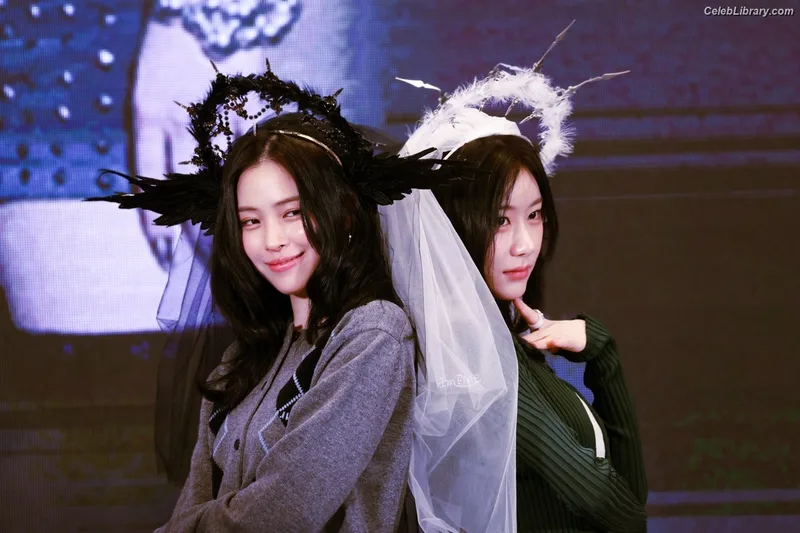 Chaeryeong - ITZY (채령) photo 17 of 660