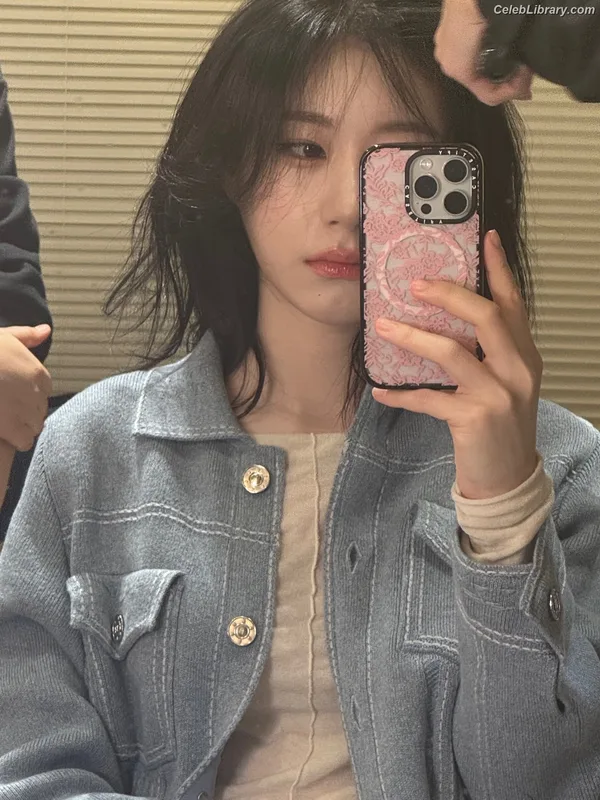 Chaeryeong - ITZY (채령) photo 22 of 660