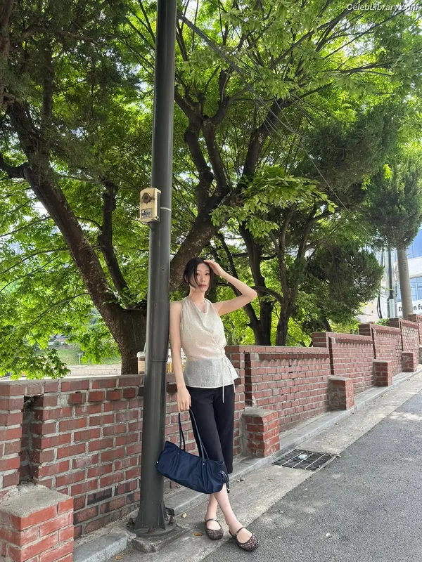 Chaeryeong - ITZY (채령) photo 10 of 660