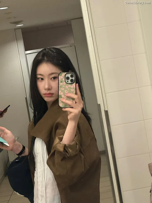Chaeryeong - ITZY (채령) photo 14 of 660