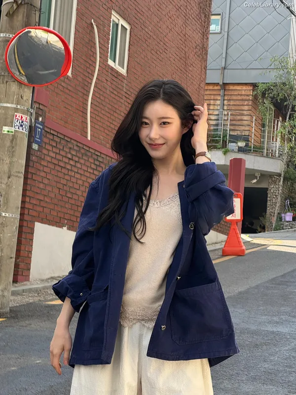 Chaeryeong - ITZY (채령) photo 5 of 660