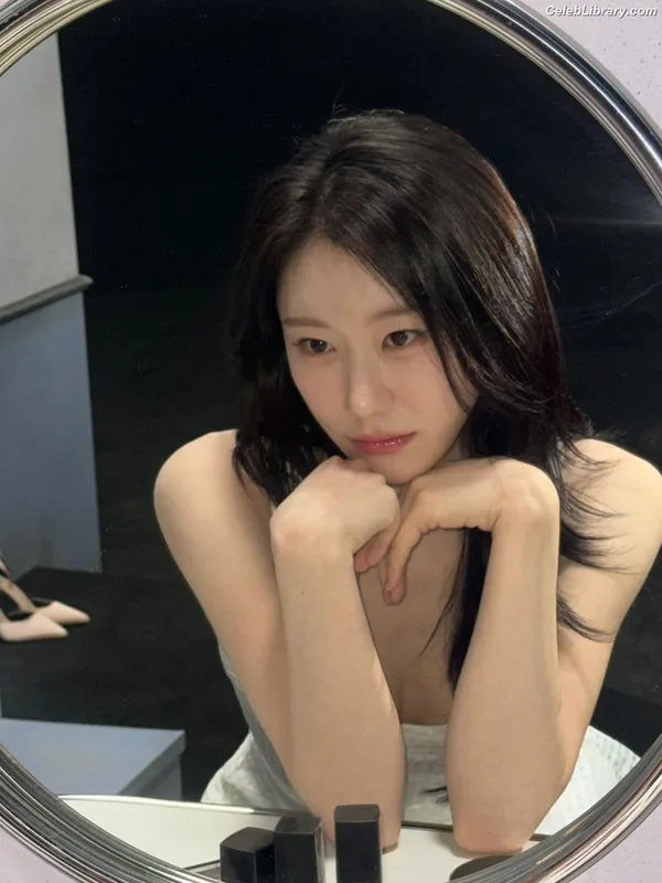 Chaeryeong - ITZY (채령) photo 17 of 660