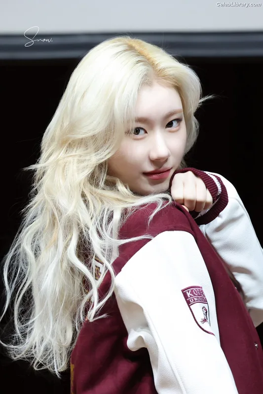 Chaeryeong - ITZY (채령) photo 20 of 660