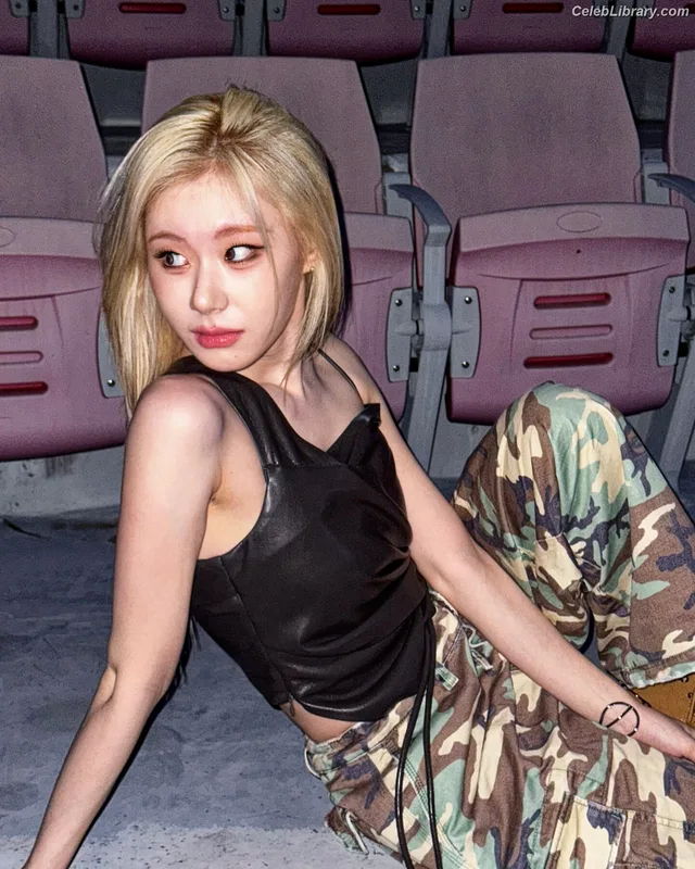 Chaeryeong - ITZY (채령) photo 4 of 660