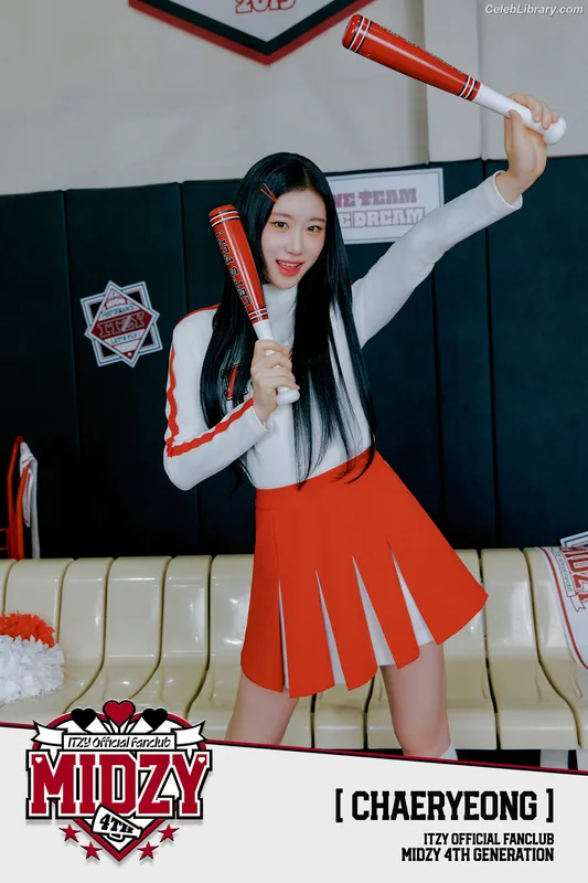 Chaeryeong - ITZY (채령) photo 18 of 660