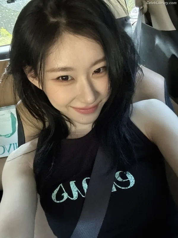 Chaeryeong - ITZY (채령) photo 6 of 660