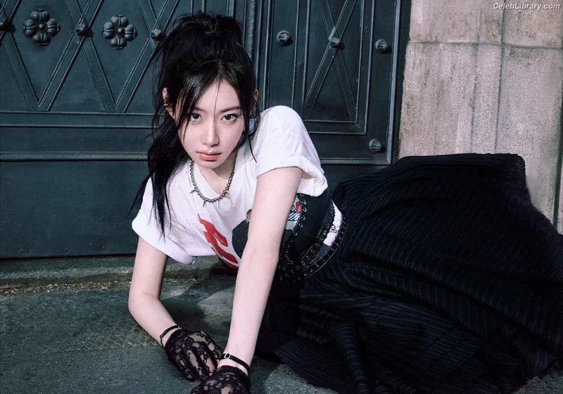 Chaeryeong - ITZY (채령) photo 10 of 660