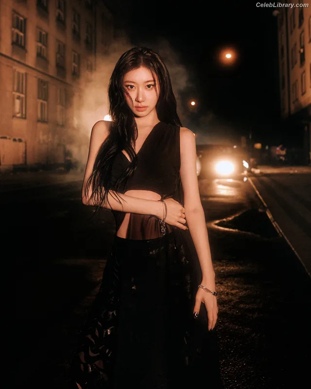 Chaeryeong - ITZY (채령) photo 23 of 660