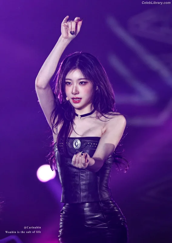 Chaeryeong - ITZY (채령) photo 3 of 660