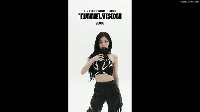 Chaeryeong - ITZY (채령) photo 14 of 660